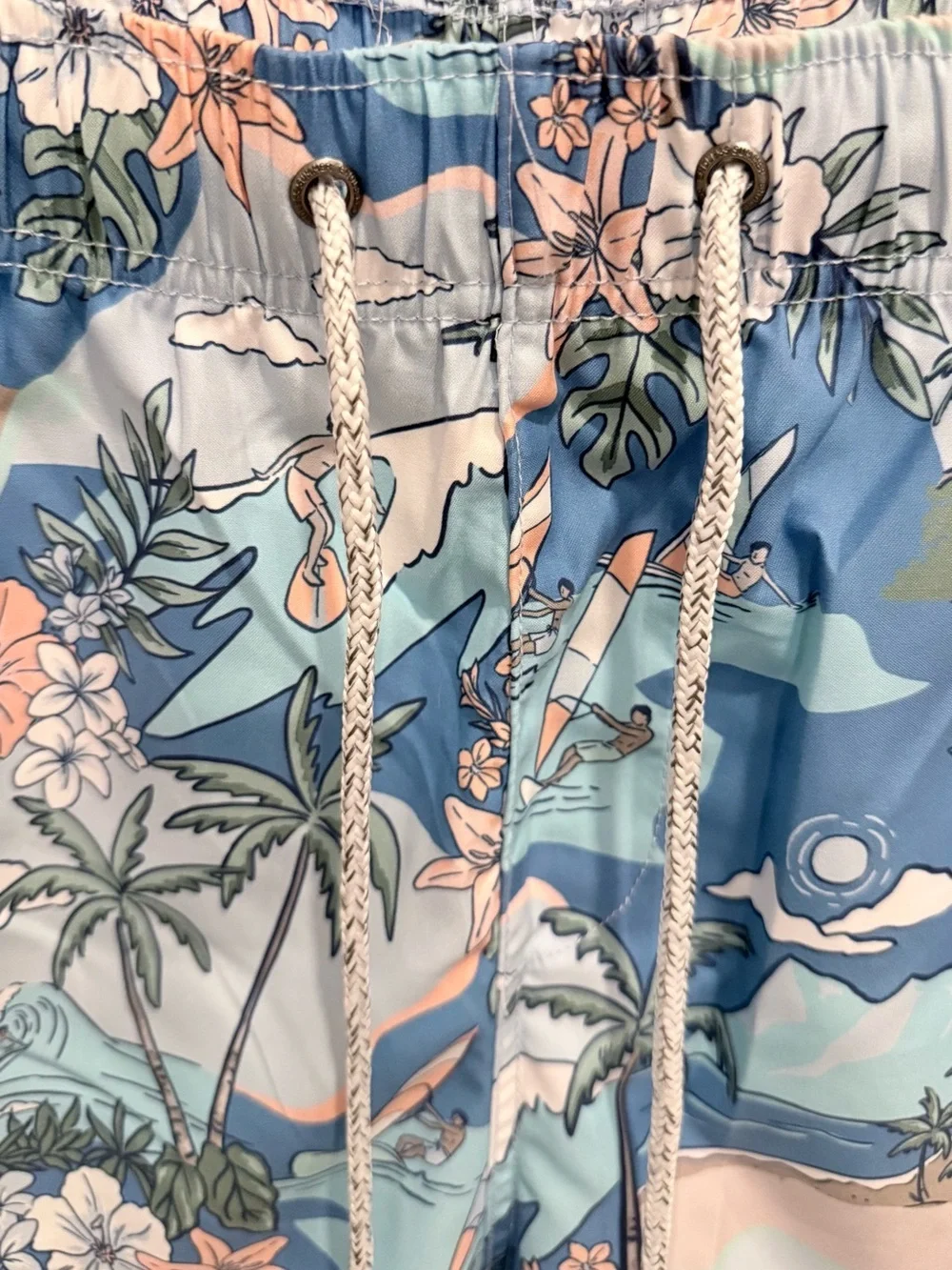 NWT The Endless Summer men’s size large swim trunks